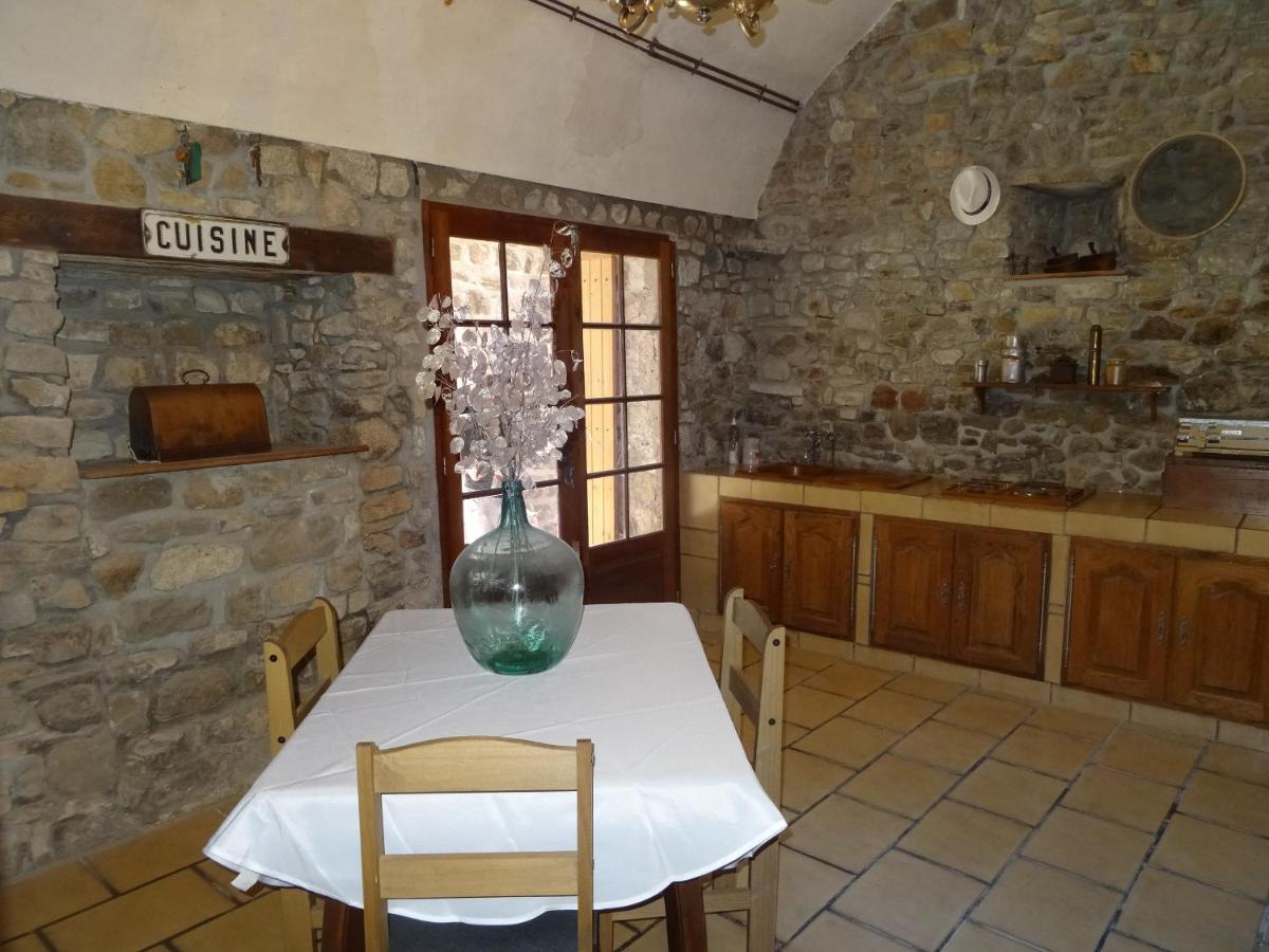 Saint-Florent-sur-Auzonnet Le Mas Du Galibot Chambre Cambalotte מראה חיצוני תמונה