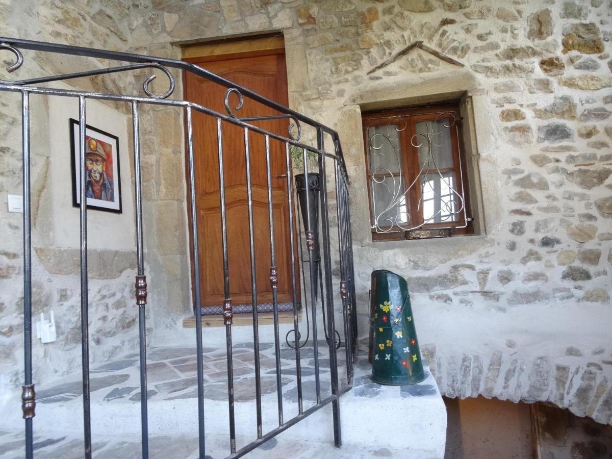 Saint-Florent-sur-Auzonnet Le Mas Du Galibot Chambre Cambalotte מראה חיצוני תמונה